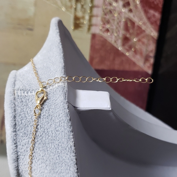 Letter V - Letter Pendant Fashion Necklace - Picture 2 of 11